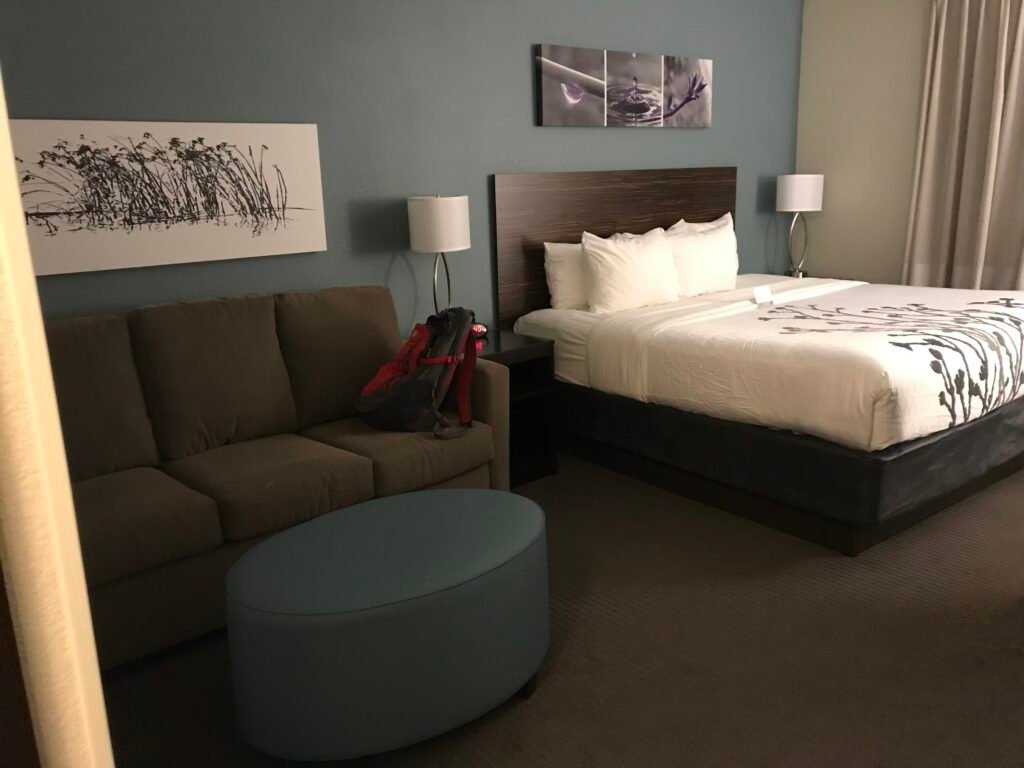 【美國】公路之旅-開車是最美的回憶(波士頓、紐約、羅德島) 4 enVision Hotel Boston-Longwood