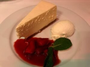 【美國紐約】Gallaghers Steakhouse-來一窺乾式熟成牛排面貌吧 12 草莓起司蛋糕