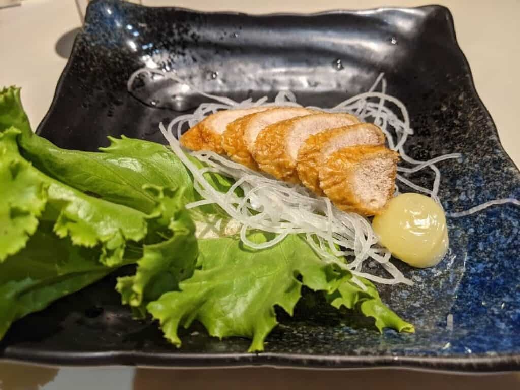 阿華漁村魚卵沙拉