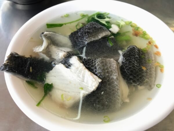 阿興虱目魚魚皮湯