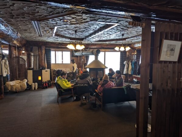 PXL 20230129 042241841